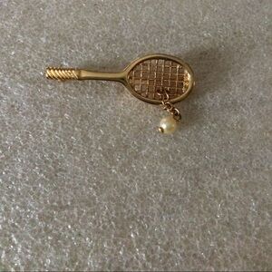 Vintage Avon brooch